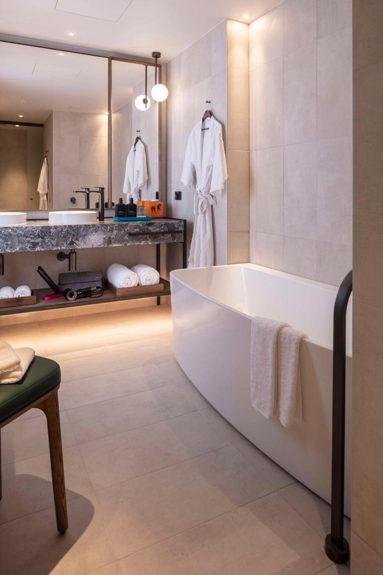 Next Hotel Melbourne, Curio Collection By Hilton المظهر الخارجي الصورة